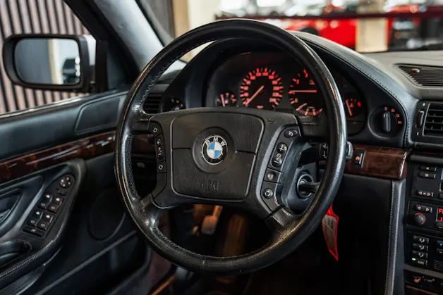BMW 750i
