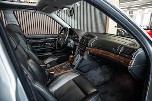 BMW 750i