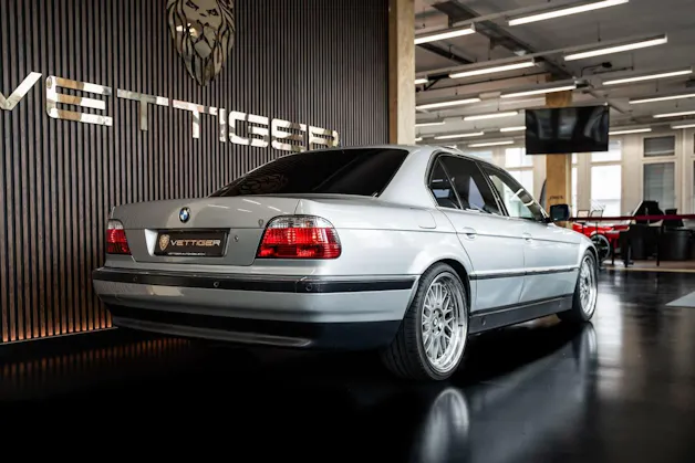 BMW 750i