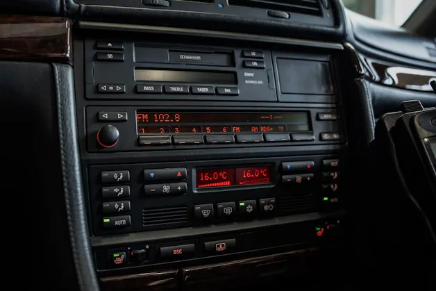 BMW 750i