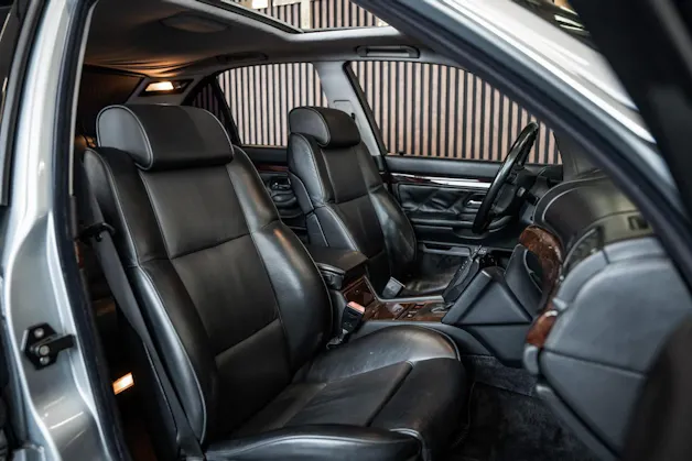 BMW 750i