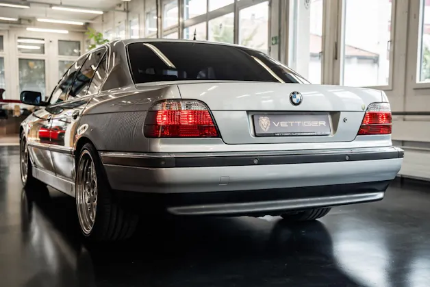 BMW 750i