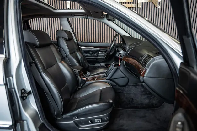BMW 750i