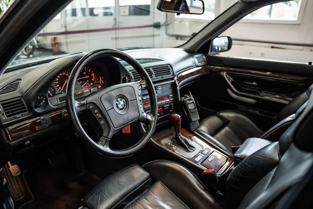 BMW 750i