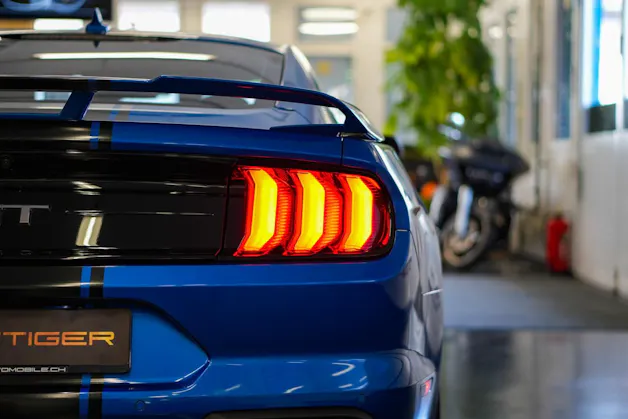 FORD Mustang Fastback 5.0 V8 GT Automat