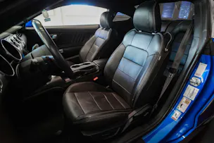 FORD Mustang Fastback 5.0 V8 GT Automat