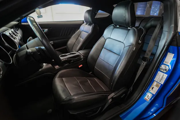 FORD Mustang Fastback 5.0 V8 GT Automat