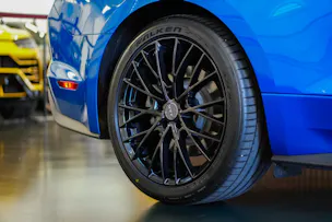 FORD Mustang Fastback 5.0 V8 GT Automat