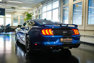 FORD Mustang Fastback 5.0 V8 GT Automat