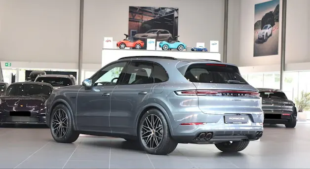 PORSCHE Cayenne E-Hybrid Black Edition Tiptronic