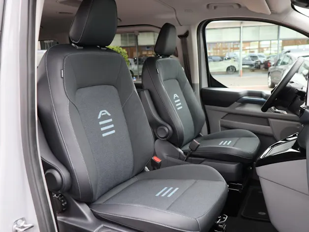 FORD Tourneo Bus 340 L1H1 PHEV Active 8 Sitzer