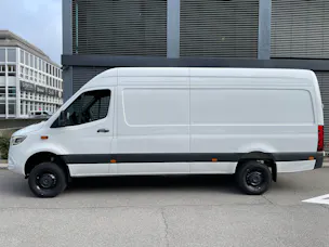 MERCEDES-BENZ Sprinter 319 CDI Lang 9G-TRONIC 4x4 ALLRAD