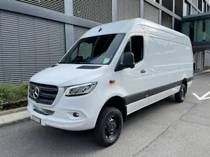 MERCEDES-BENZ Sprinter 319 CDI Lang 9G-TRONIC 4x4 ALLRAD