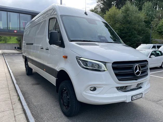 MERCEDES-BENZ Sprinter 319 CDI Lang 9G-TRONIC 4x4 ALLRAD