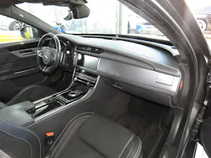 Jaguar XF Sportbrake 20d R-Sport AWD Automatic