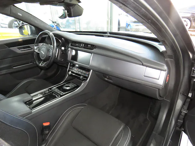 Jaguar XF Sportbrake 20d R-Sport AWD Automatic
