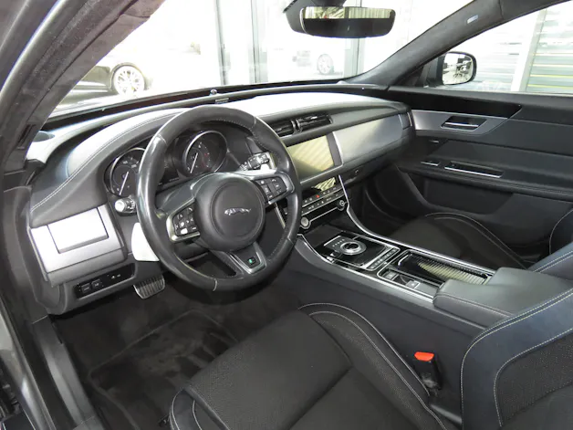 Jaguar XF Sportbrake 20d R-Sport AWD Automatic