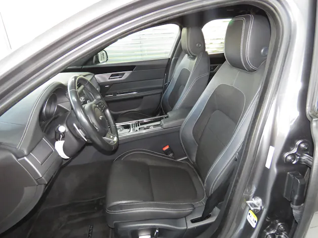 Jaguar XF Sportbrake 20d R-Sport AWD Automatic