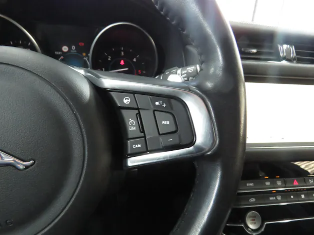 Jaguar XF Sportbrake 20d R-Sport AWD Automatic
