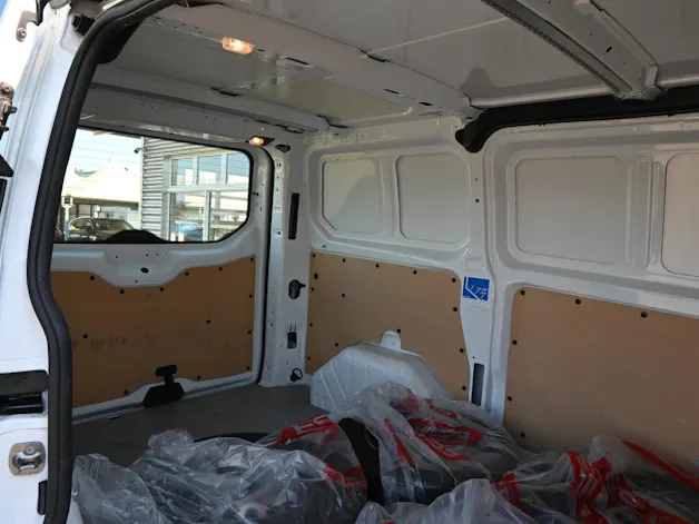 FORD Transit Custom Van 320 L1H1 Basis 3-Plätzer (CH Auto)