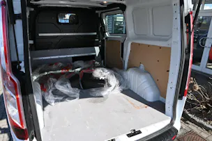 FORD Transit Custom Van 320 L1H1 Basis 3-Plätzer (CH Auto)
