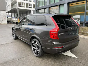 VOLVO XC90 B5 Diesel Mild Hybrid AWD Ultimate Dark Geartronic - 7 Sitzer