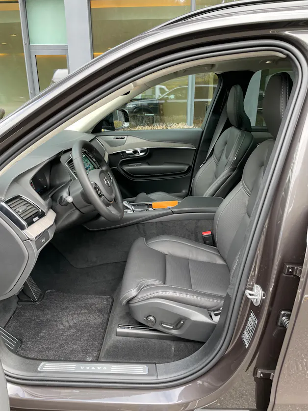 VOLVO XC90 B5 Diesel Mild Hybrid AWD Ultimate Dark Geartronic - 7 Sitzer