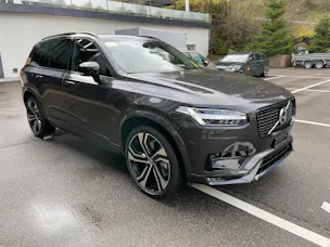 VOLVO XC90 B5 Diesel Mild Hybrid AWD Ultimate Dark Geartronic - 7 Sitzer