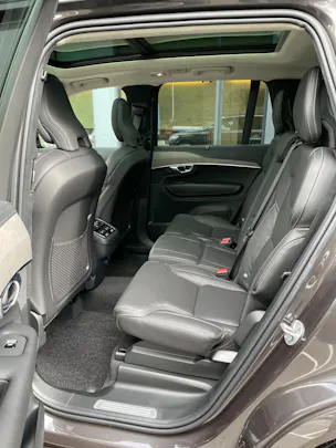 VOLVO XC90 B5 Diesel Mild Hybrid AWD Ultimate Dark Geartronic - 7 Sitzer