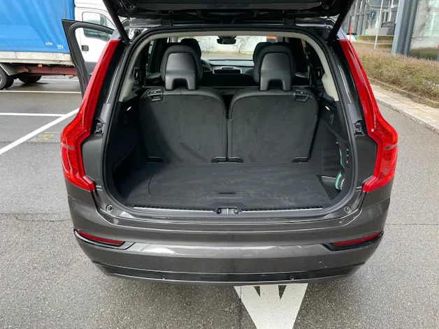 VOLVO XC90 B5 Diesel Mild Hybrid AWD Ultimate Dark Geartronic - 7 Sitzer
