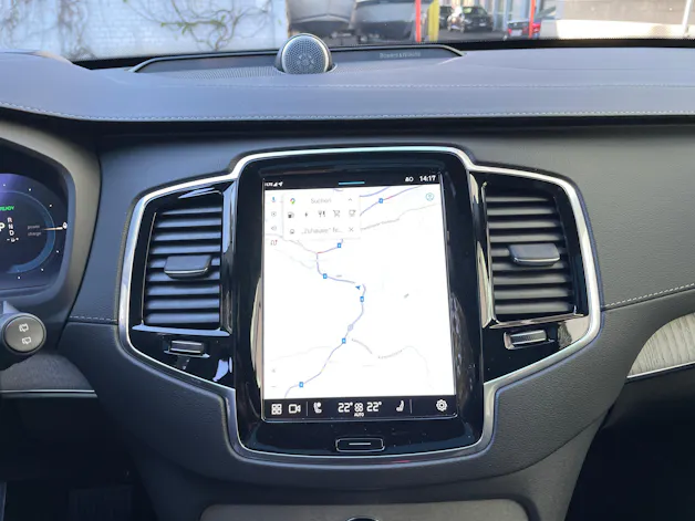 VOLVO XC90 T8 eAWD PluginHybrid Ultra Dark 7-Sitzer Geartronic