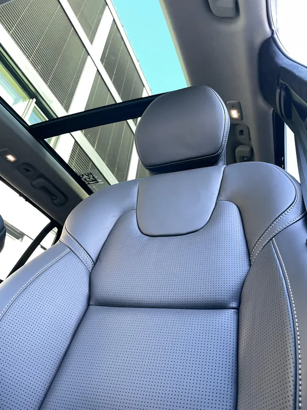 VOLVO XC90 T8 eAWD PluginHybrid Ultra Dark 7-Sitzer Geartronic