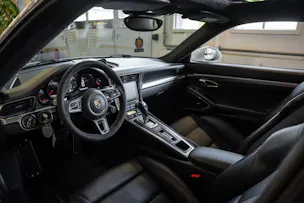 PORSCHE 911 Carrera S PDK