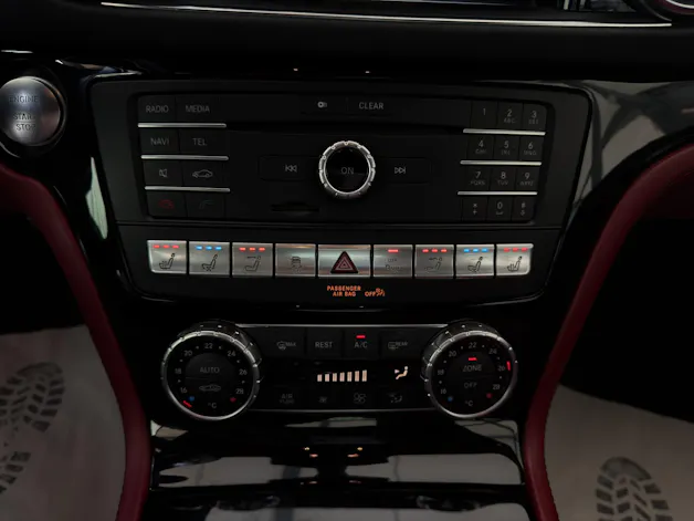 MERCEDES-BENZ SL 500 9G-Tronic