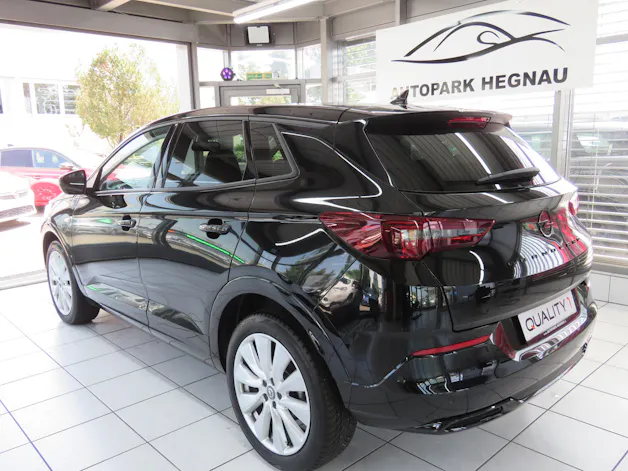 OPEL Grandland 1.2i TP GS Line Automatik