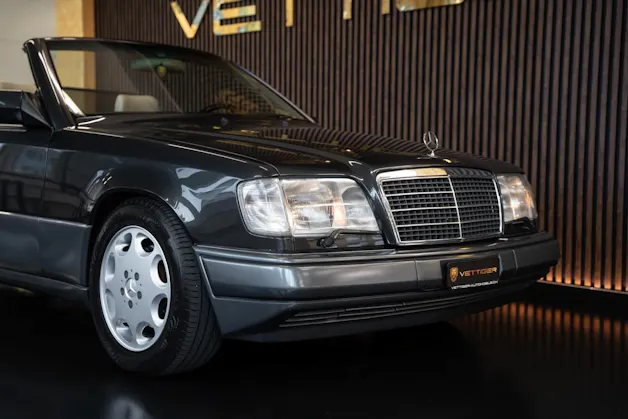 MERCEDES-BENZ E 320 Cabrio