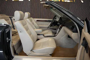 MERCEDES-BENZ E 320 Cabrio