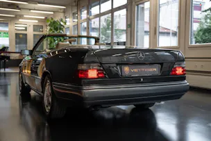 MERCEDES-BENZ E 320 Cabrio