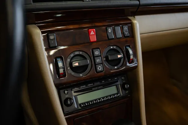 MERCEDES-BENZ E 320 Cabrio