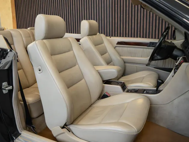 MERCEDES-BENZ E 320 Cabrio