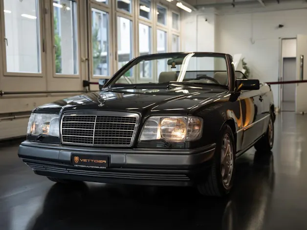 MERCEDES-BENZ E 320 Cabrio