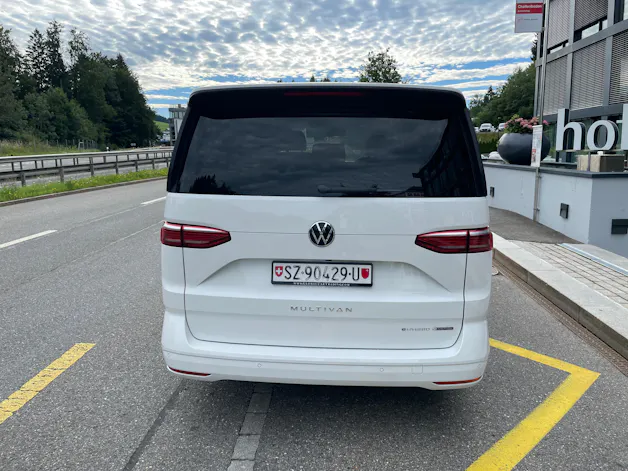 VW Multivan 1.5 eHybrid Life Lang 4Motion DSG