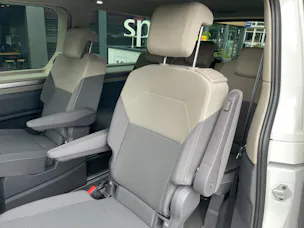 VW Multivan 1.5 eHybrid Life Lang 4Motion DSG