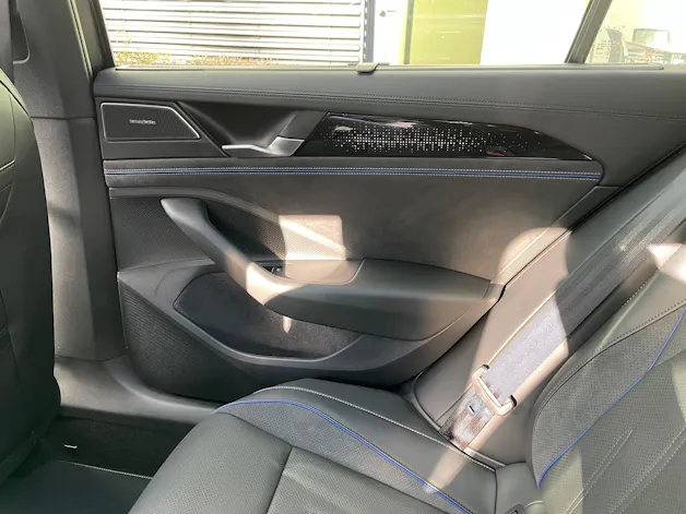 VW Passat Variant 1.5e TSI R-Line DSG