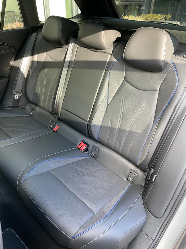 VW Passat Variant 1.5e TSI R-Line DSG