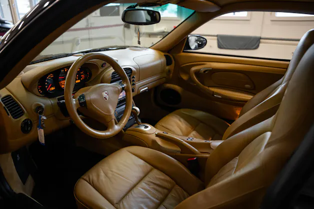 PORSCHE 911 Turbo