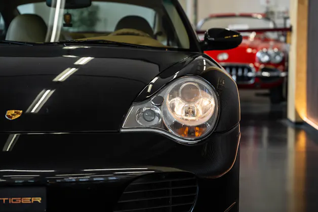PORSCHE 911 Turbo