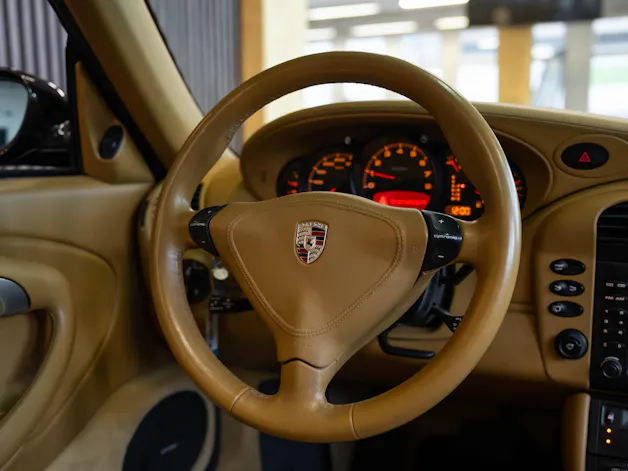 PORSCHE 911 Turbo