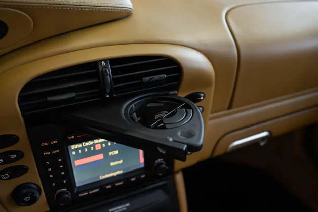 PORSCHE 911 Turbo