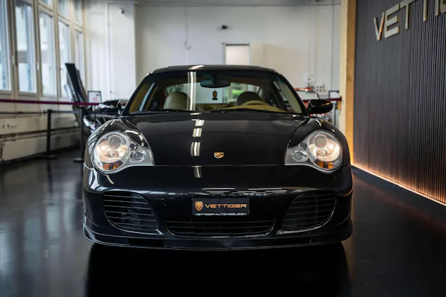 PORSCHE 911 Turbo